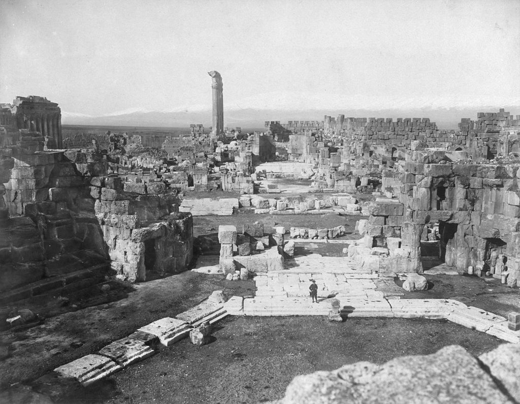 Baalbek. General view 04956r.jpg