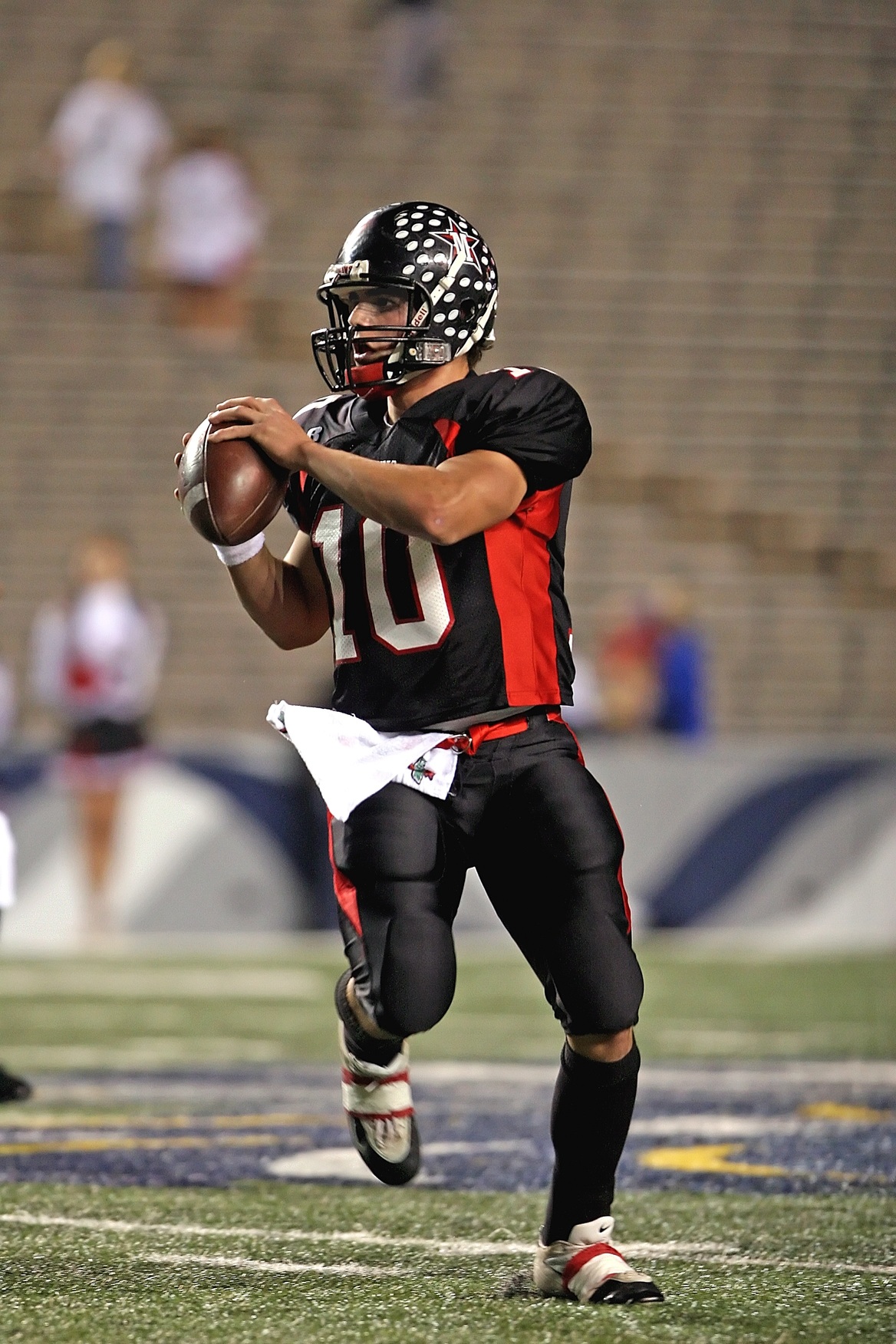 American-football-player-closeup.jpg