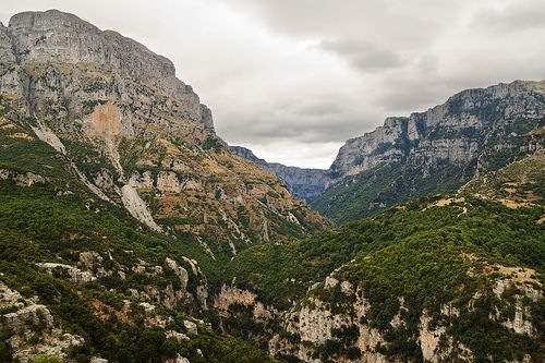 Tarpennine Mountains.jpg